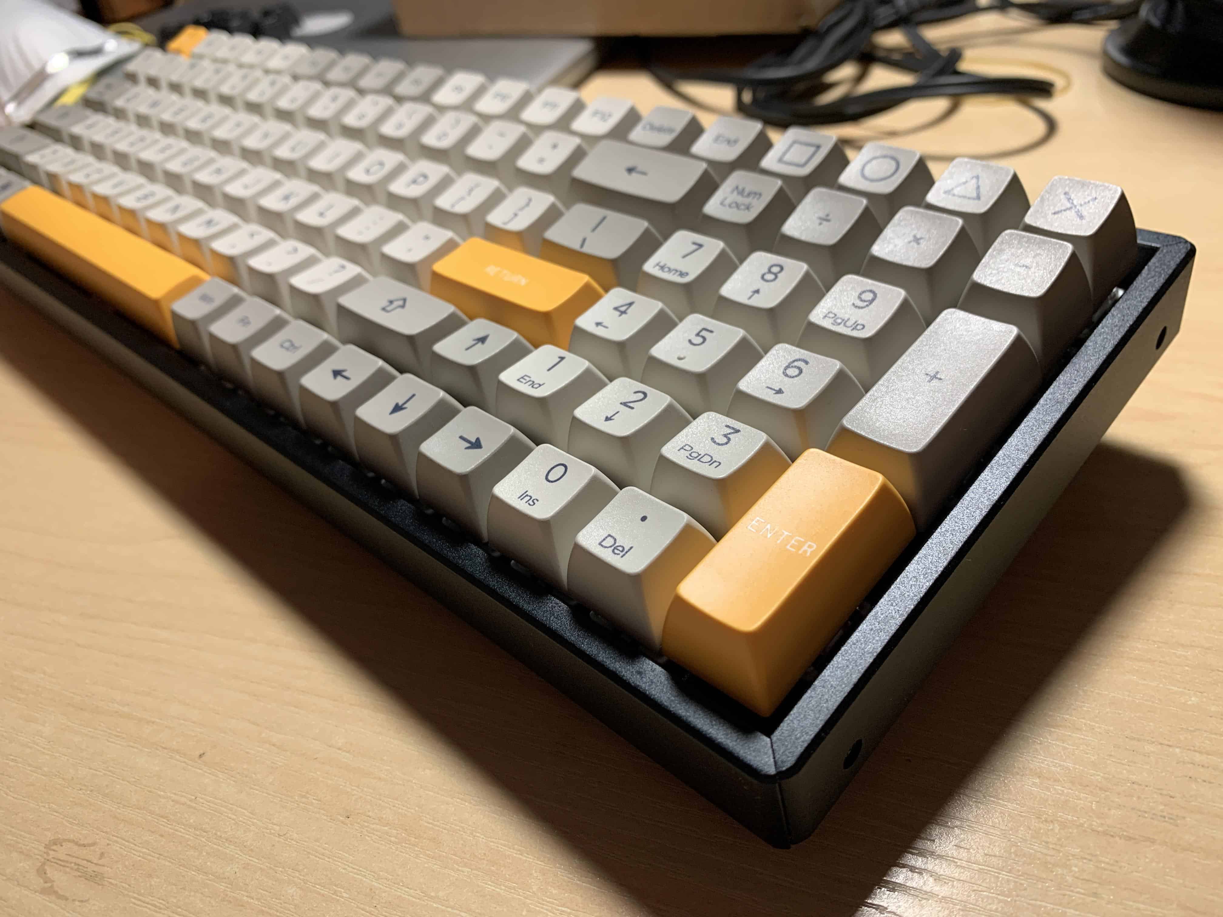 1800 size keyboard with plastic case