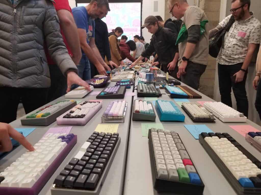 Different people and keyboards at a mechanical keyboard meet up