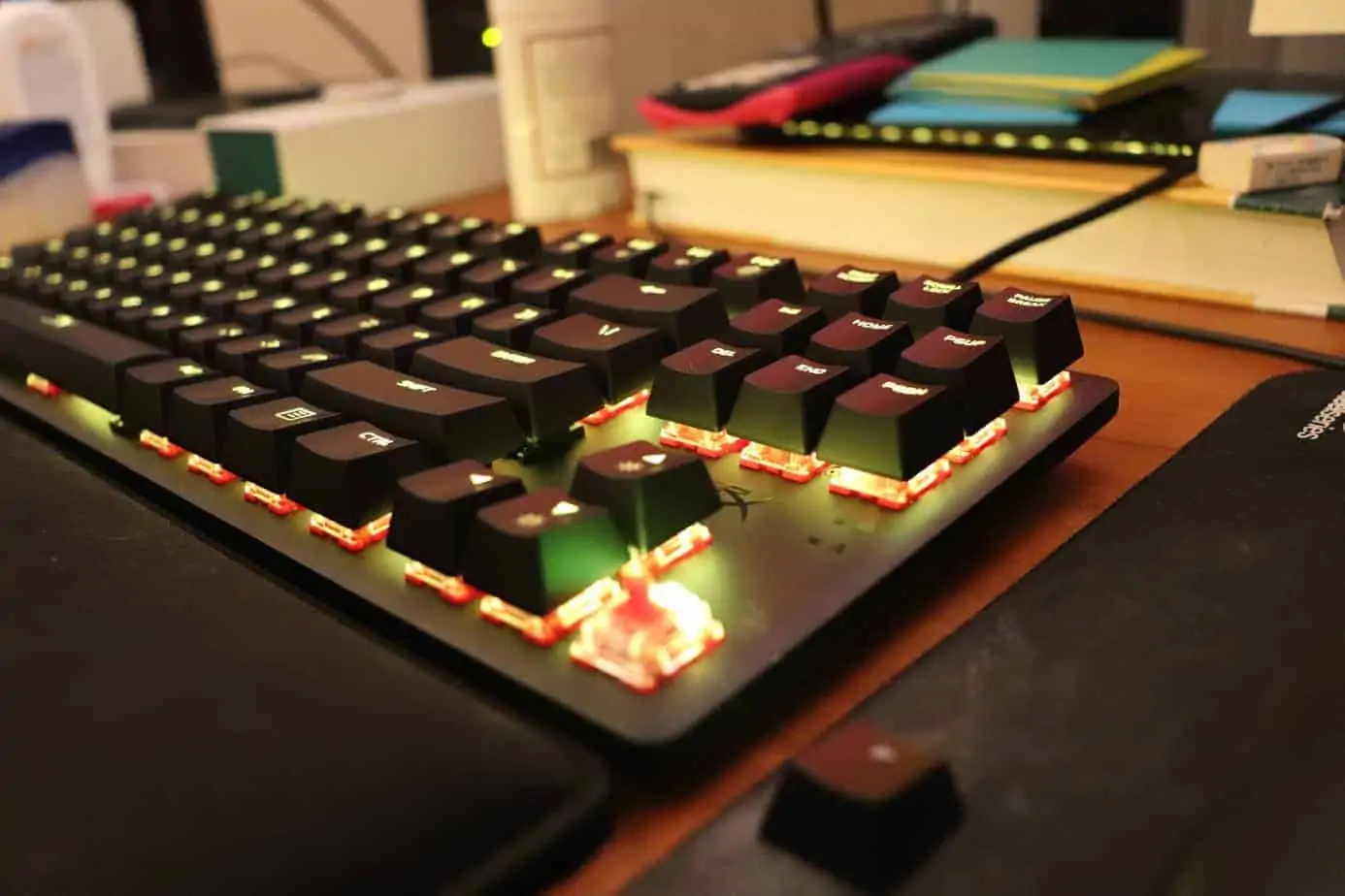 5 Best Mechanical Keyboards without a Number Pad Switch And Click