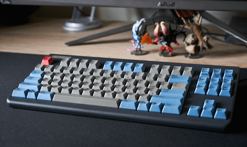 Angled view of a Topre keyboard