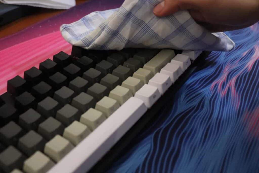 good for cleaning keyboards