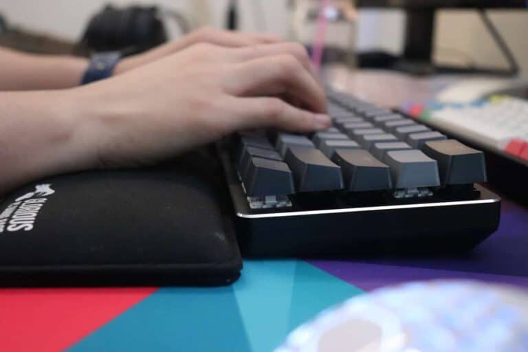 Glorious Gaming Wrist Rest Review Perfect for Gaming and Typing
