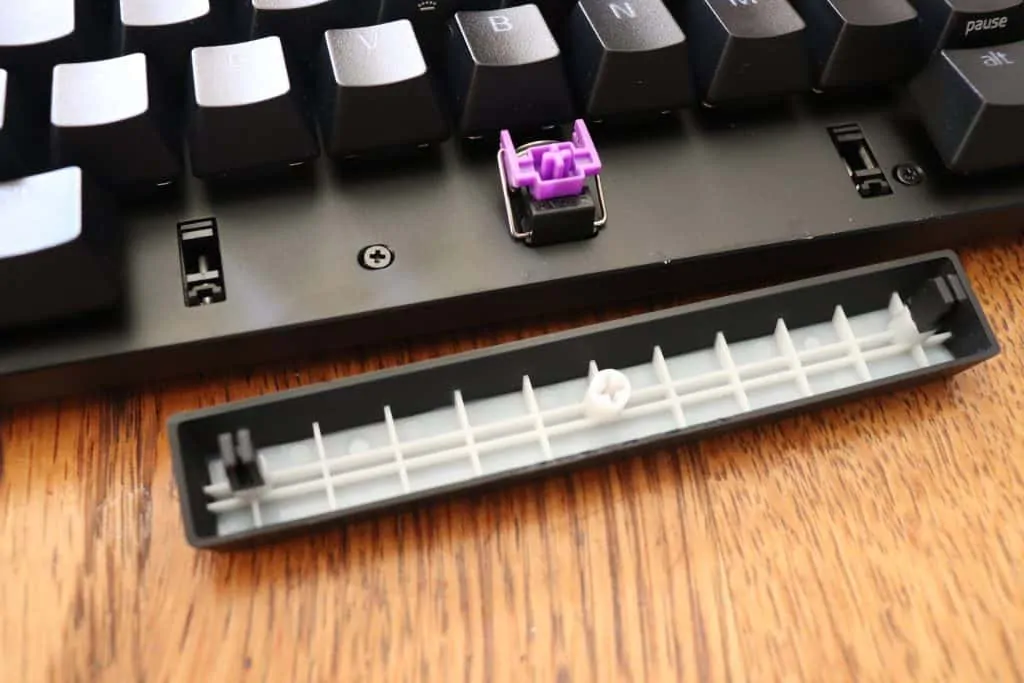 Razer Purple optical switch with trademark stabilizers.