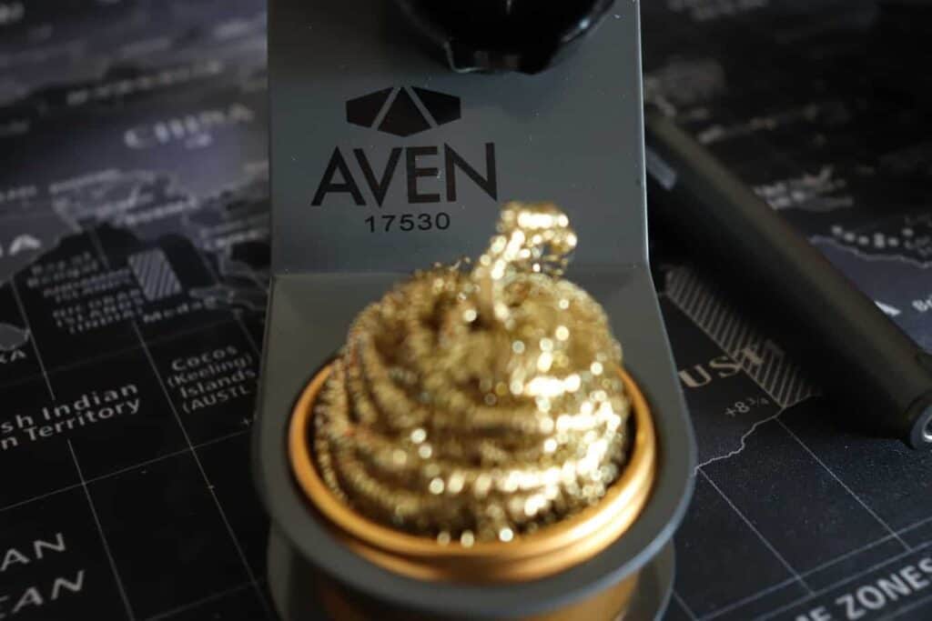 Aven Soldering iron station with gold steel wool cleaner