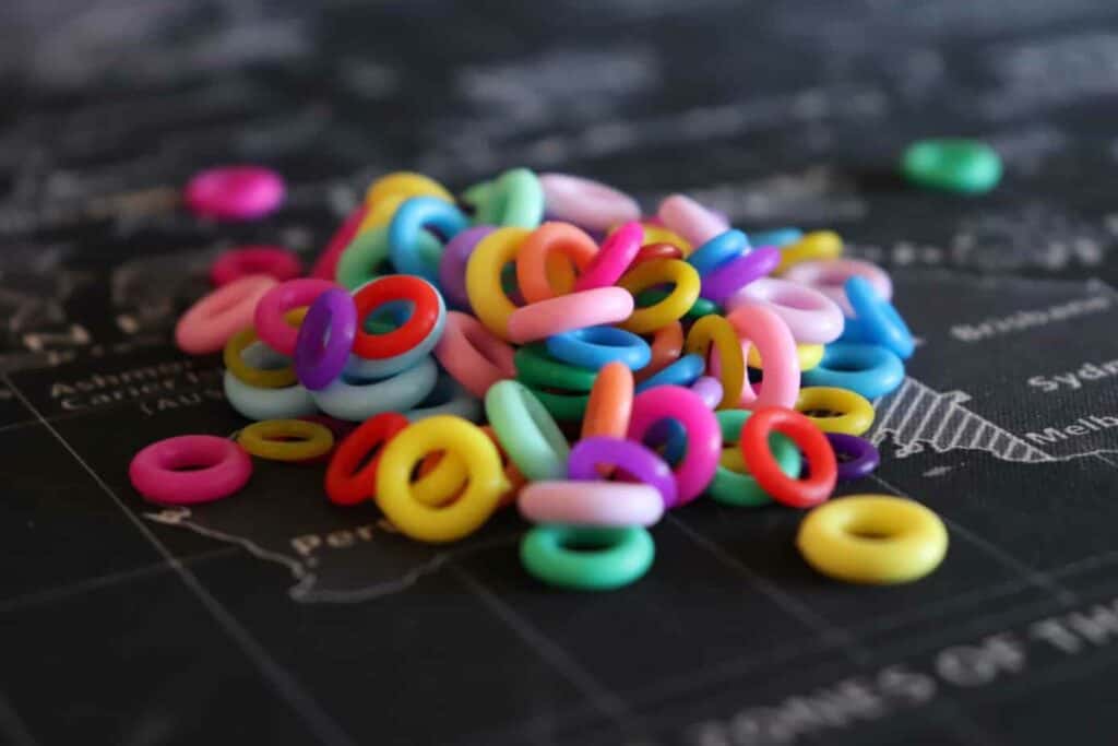 Variety of different o-rings in different colors