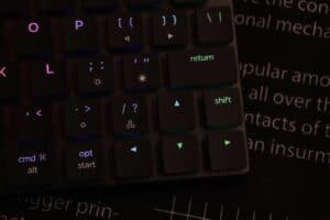 Nuphy Nutype F1 Review: A Mechanical Alternative to the Apple Magic