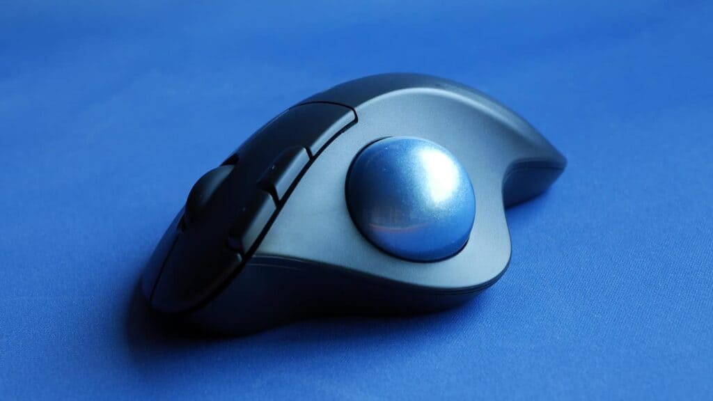Logitech M575 Trackball Review An Updated Classic Switch And Click