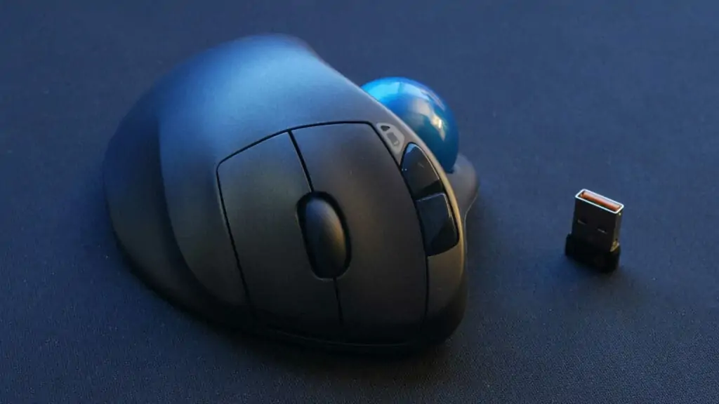 Logitech M570 Trackball mouse