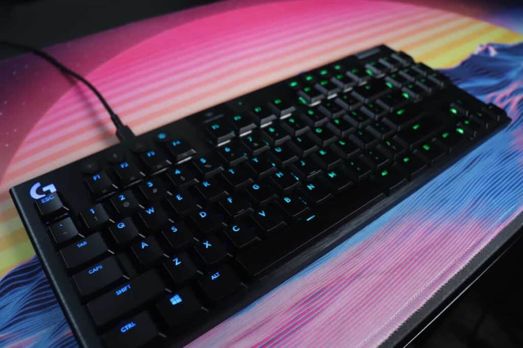 Angled view of the Logitech G915 TKL