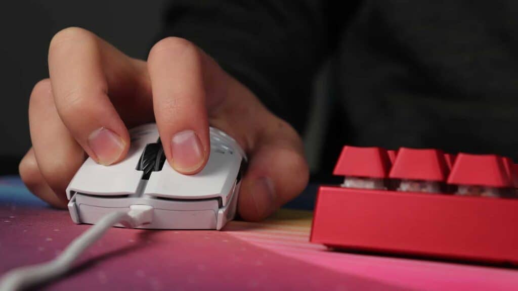 How To Claw Grip A Mouse Explained Switch And Click 