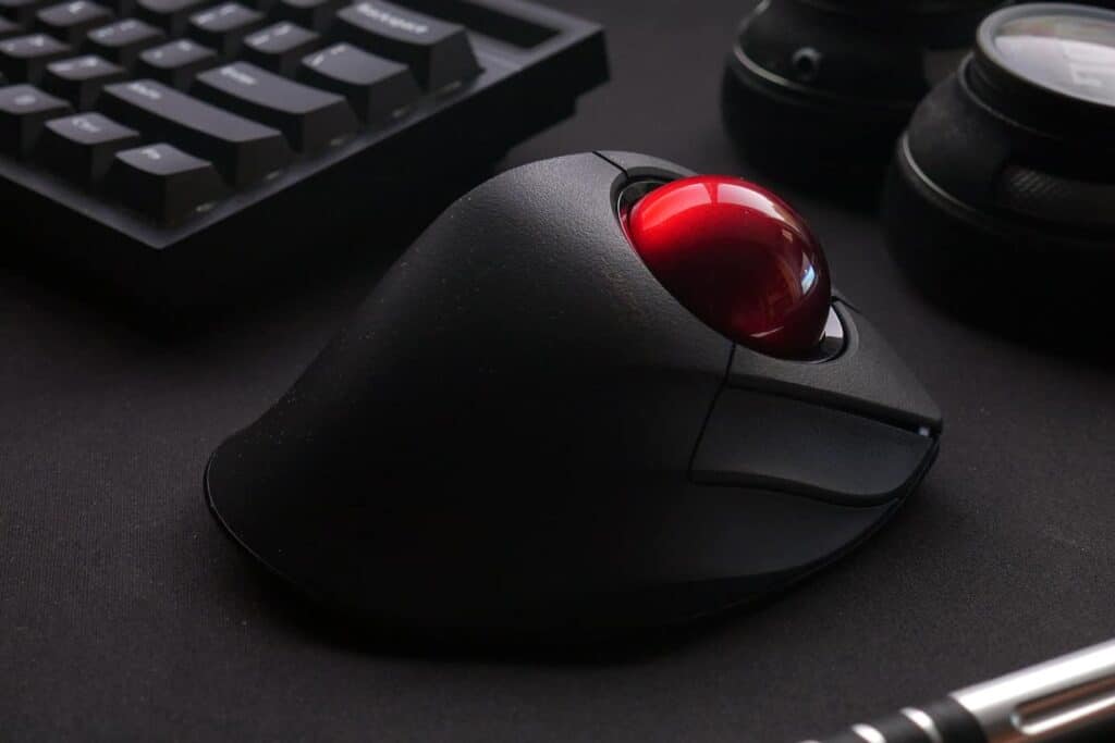 Angled view of the Elecom Deft Pro trackball