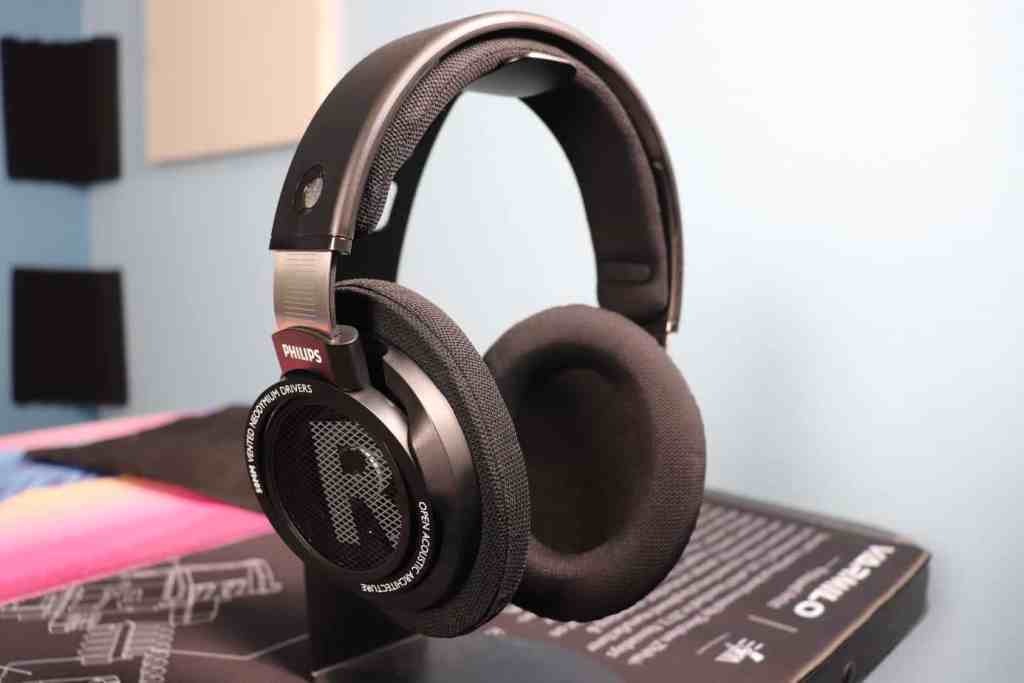 Philips SHP9500 Headphones on headphone stand