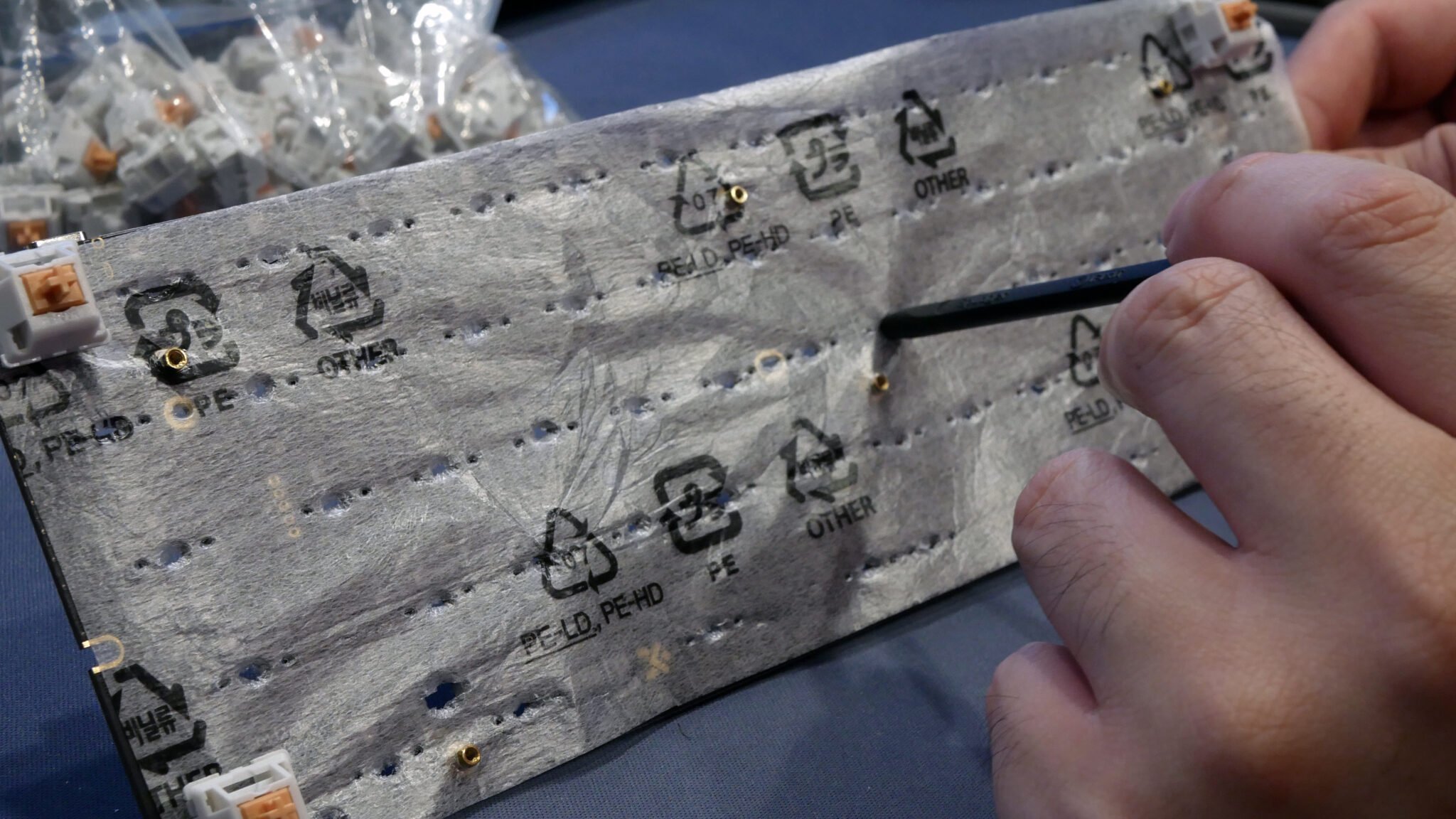 How to PE Foam Mod your Keyboard Switch and Click